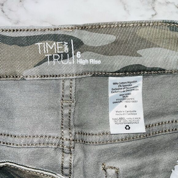 Time and Tru Shorts 5-Button Fly Raw Hem High Rise Camo Women 6 Outdoor Summer - Picture 6 of 6